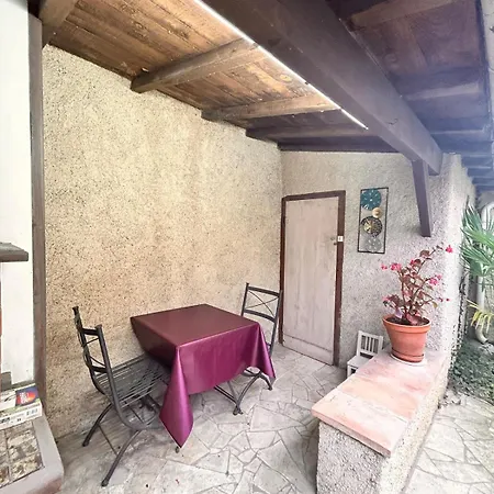 Holiday home La Maison De Charles *